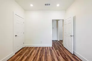 3523 Herrling St, Dallas, TX 75210 - Photo 13