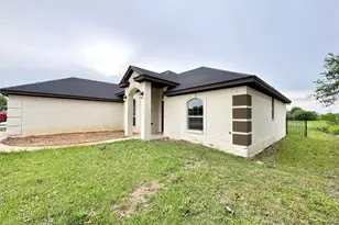 226 Lakeview Dr, Runaway Bay, TX 76426 - Photo 3