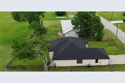 226 Lakeview Drive, Runaway Bay, TX 76426 - Photo 37