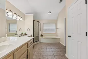 131 Sandy Creek Dr, DeSoto, TX 75115 - Photo 21
