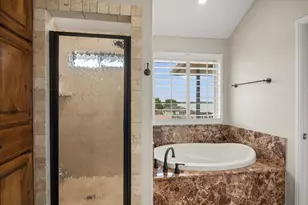 5250 Country Club Dr, Granbury, TX 76049 - Photo 21