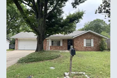 705 White Oak Lane, Arlington, TX 76012 - Photo 1