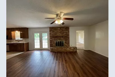 705 White Oak Lane, Arlington, TX 76012 - Photo 3
