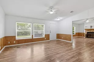 301 Elm Ln, Aurora, TX 76078 - Photo 9