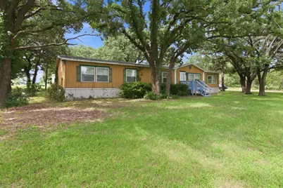301 Elm Lane, Aurora, TX 76078 - Photo 3