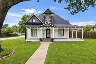 514 W Marvin Ave, Waxahachie, TX 75165 - Photo 1