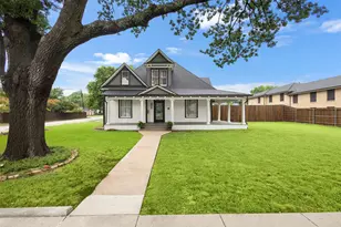 514 W Marvin Ave, Waxahachie, TX 75165 - Photo 1