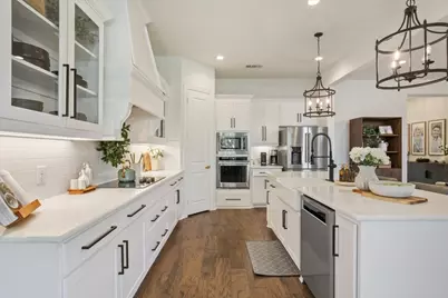 331 Woodhaven Trail, Waco, TX 76657 - Photo 13
