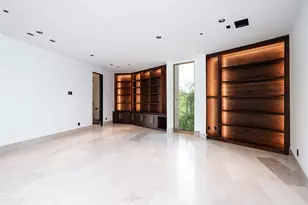 10920 Strait Ln, Dallas, TX 75229 - Photo 27