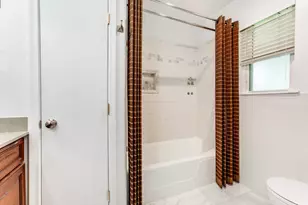6221 Berryhill St, Dallas, TX 75231 - Photo 19