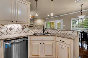 1021 Boldmere, Waco, TX 76712 - Photo 11