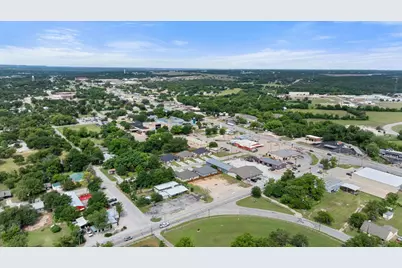 1401 NE Barnard Street, Glen Rose, TX 76043 - Photo 9
