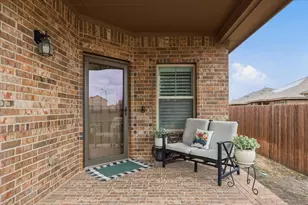 448 Spring Dr, Saginaw, TX 76131 - Photo 5