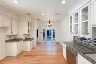 1708 Crockett Cir, Irving, TX 75038 - Photo 11