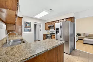 6905 Yorkston St, Watauga, TX 76148 - Photo 13
