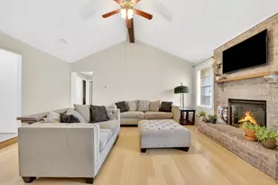 6905 Yorkston St, Watauga, TX 76148 - Photo 9