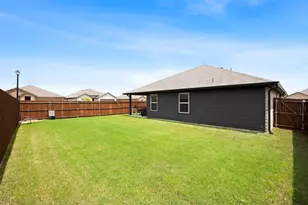 1625 Kirby Ln, Lancaster, TX 75146 - Photo 35