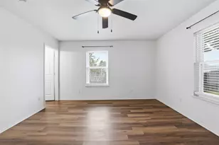 1502 Sharron Ct, Cleburne, TX 76033 - Photo 17