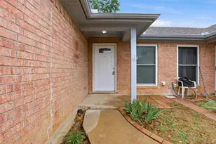 1502 Sharron Ct, Cleburne, TX 76033 - Photo 5