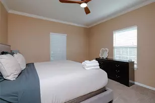 3014 Falls Dr, Dallas, TX 75211 - Photo 13
