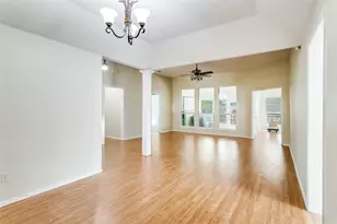 531 Beasley Dr, Lewisville, TX 75057 - Photo 9
