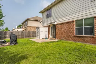 721 Redwing Dr, Saginaw, TX 76131 - Photo 25