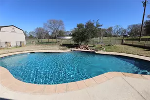 907 Red Oak Creek Dr, Ovilla, TX 75154 - Photo 3