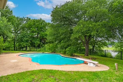 137 Lakeview Drive, Aledo, TX 76008 - Photo 35