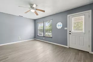 1424 Knight St, Denton, TX 76205 - Photo 5