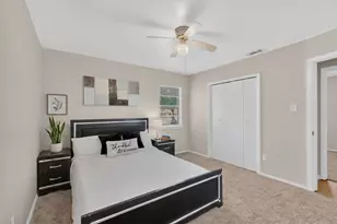 2725 Wesleyan Dr, Irving, TX 75062 - Photo 19