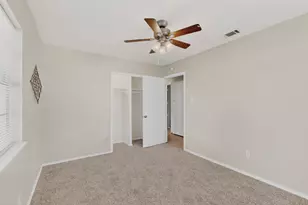 2725 Wesleyan Dr, Irving, TX 75062 - Photo 25