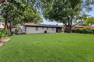 2725 Wesleyan Dr, Irving, TX 75062 - Photo 35