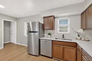 2725 Wesleyan Dr, Irving, TX 75062 - Photo 15