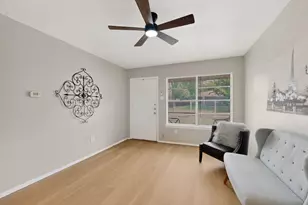2725 Wesleyan Dr, Irving, TX 75062 - Photo 5