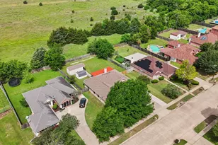 225 Cobblestone Cir, Red Oak, TX 75154 - Photo 37