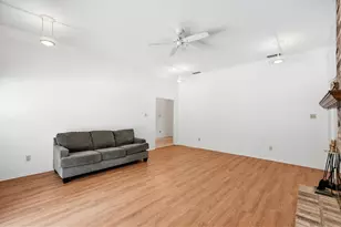 2401 Oak Shadow Ct, Arlington, TX 76017 - Photo 5