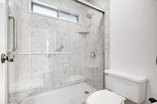 2401 Oak Shadow Ct, Arlington, TX 76017 - Photo 11