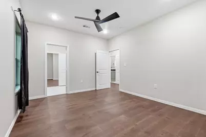 2514 Carpenter Avenue, Dallas, TX 75215 - Photo 13