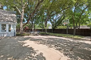 4138 Cedarbrush Dr, Dallas, TX 75229 - Photo 35