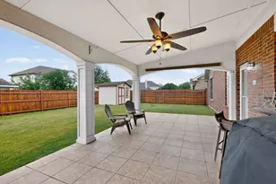 317 E Clover Park Dr, Fort Worth, TX 76140 - Photo 27