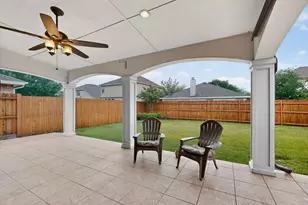 317 E Clover Park Dr, Fort Worth, TX 76140 - Photo 29