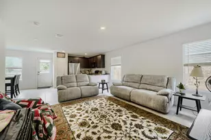 2305 Mobile Dr, Ennis, TX 75119 - Photo 5