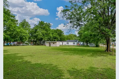1520 Olive Street, Gainesville, TX 76240 - Photo 27