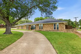 1909 W Red Bird Ln, Dallas, TX 75232 - Photo 3