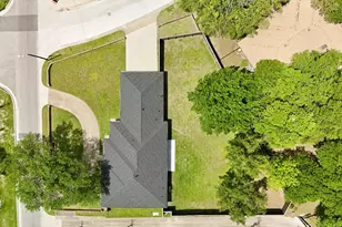 1909 W Red Bird Ln, Dallas, TX 75232 - Photo 37