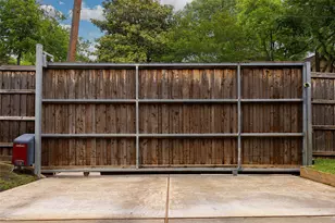 5947 Mercedes Ave, Dallas, TX 75206 - Photo 27