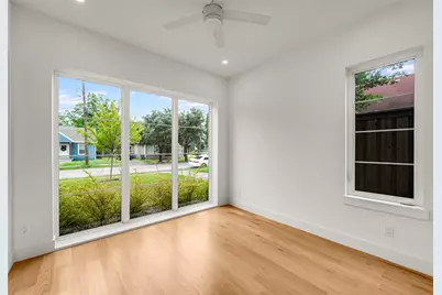 2410 N Prairie Avenue, Dallas, TX 75204 - Photo 23