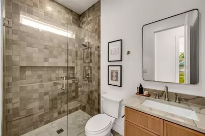 2410 N Prairie Avenue, Dallas, TX 75204 - Photo 27