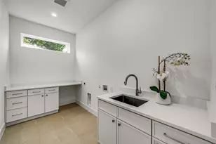 2410 N Prairie Ave, Dallas, TX 75204 - Photo 29