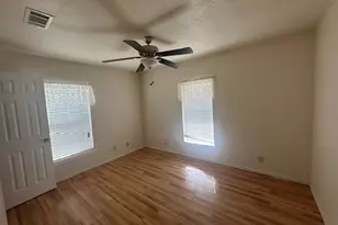 530 Richardson St, Jacksboro, TX 76458 - Photo 9